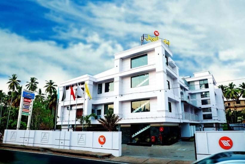 Kallada Mamatha Motels Kunnamkulam エクステリア 写真